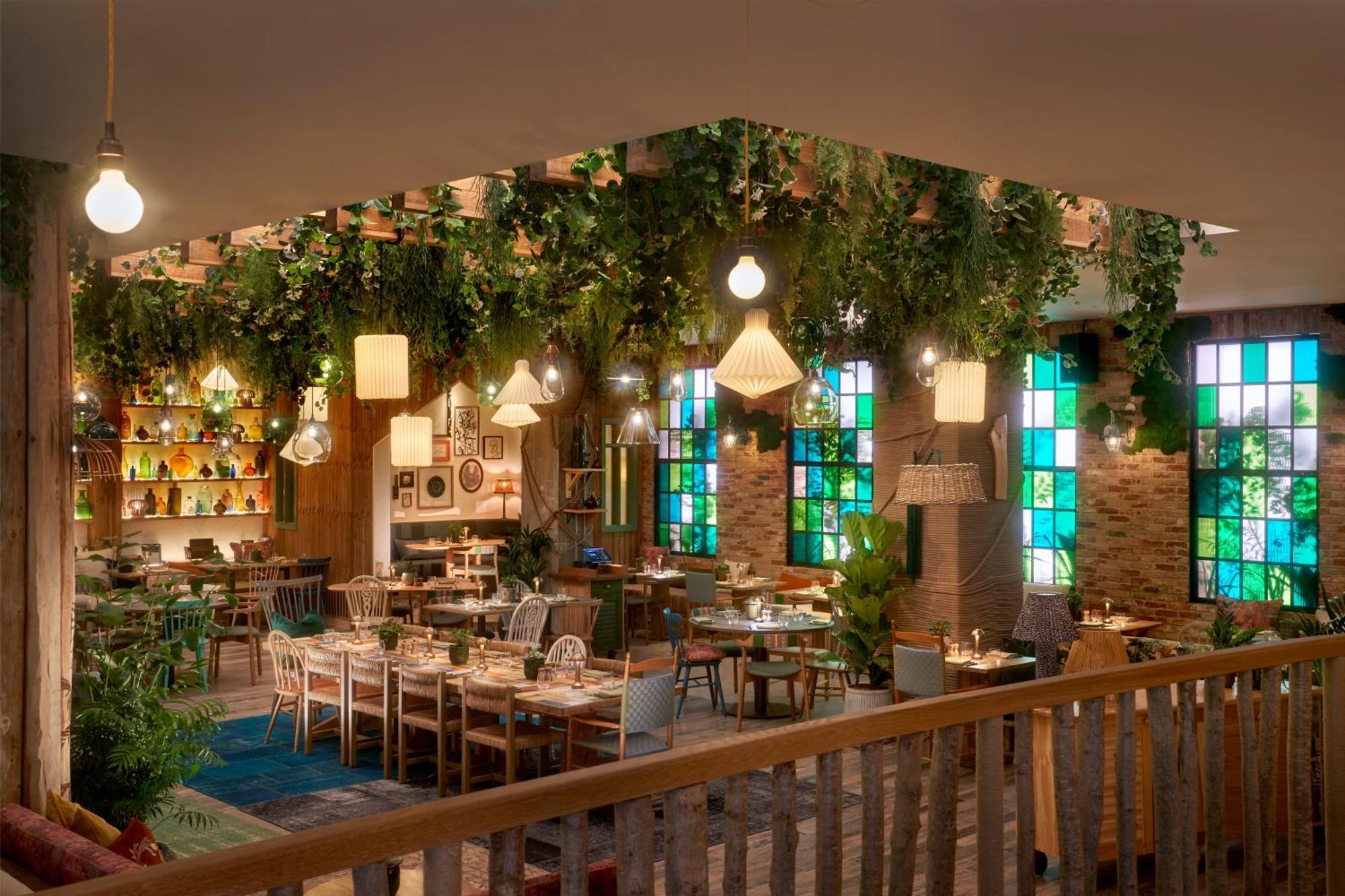 Treehouse 4*